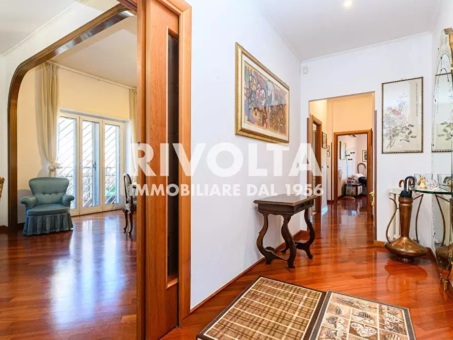 Immagine 8 di Appartamento in vendita  in Via Jaime Pintor a Roma