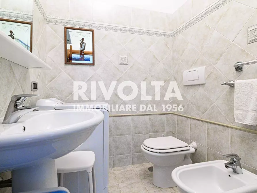 Immagine 18 di Appartamento in vendita  in Via Jaime Pintor a Roma