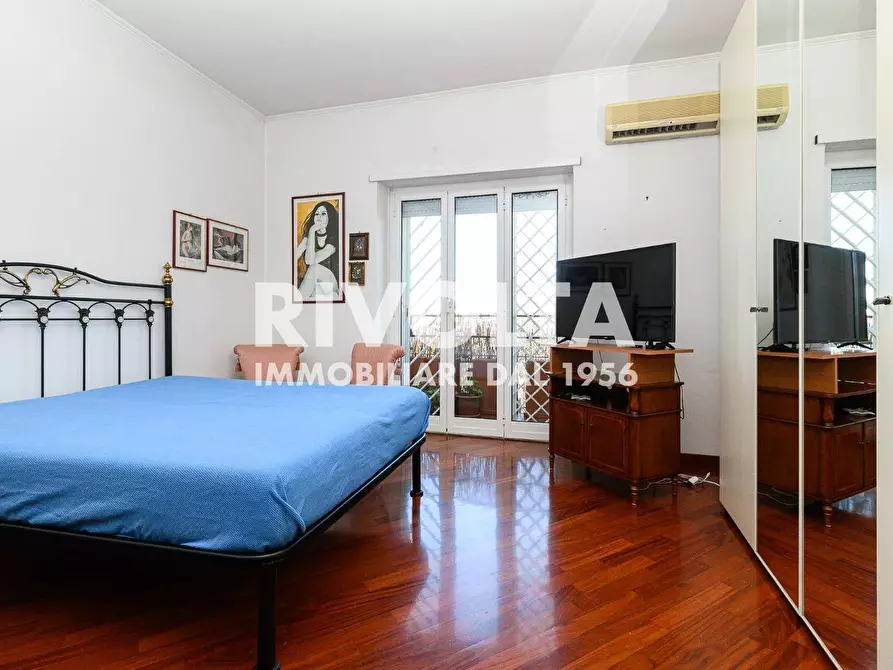 Immagine 29 di Appartamento in vendita  in Via Jaime Pintor a Roma