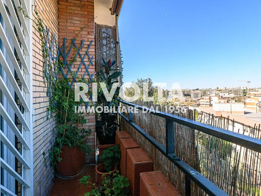Immagine 32 di Appartamento in vendita  in Via Jaime Pintor a Roma