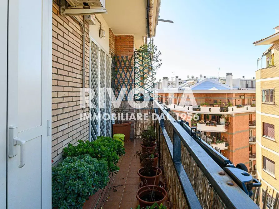 Immagine 37 di Appartamento in vendita  in Via Jaime Pintor a Roma