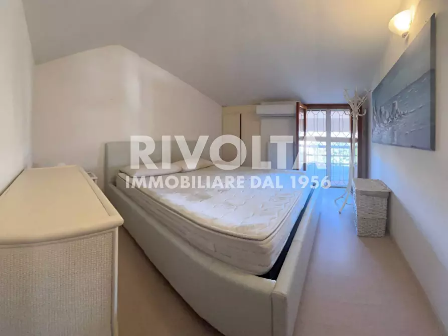 Immagine 29 di Villetta a schiera in vendita  in Viale Nettuno a Fiumicino