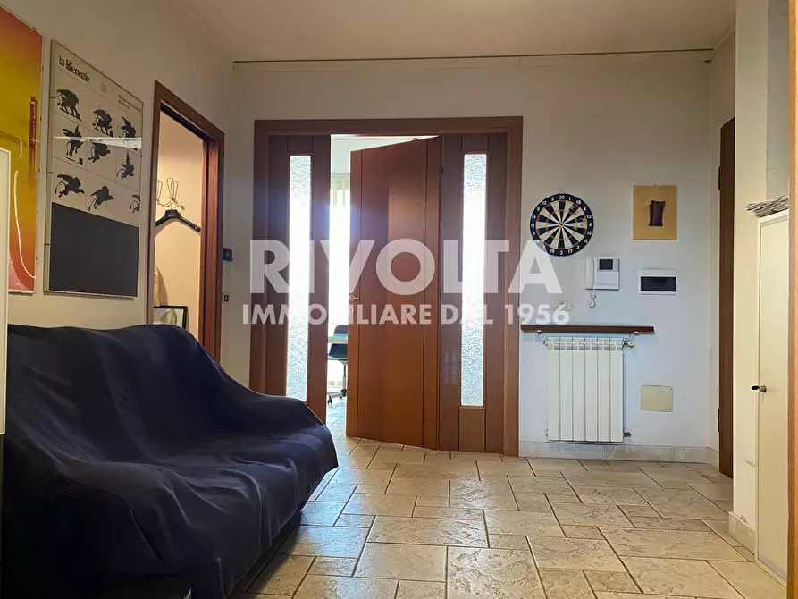 Immagine 1 di Appartamento in vendita  in Via Del Ponte Di Castel Giubileo a Roma