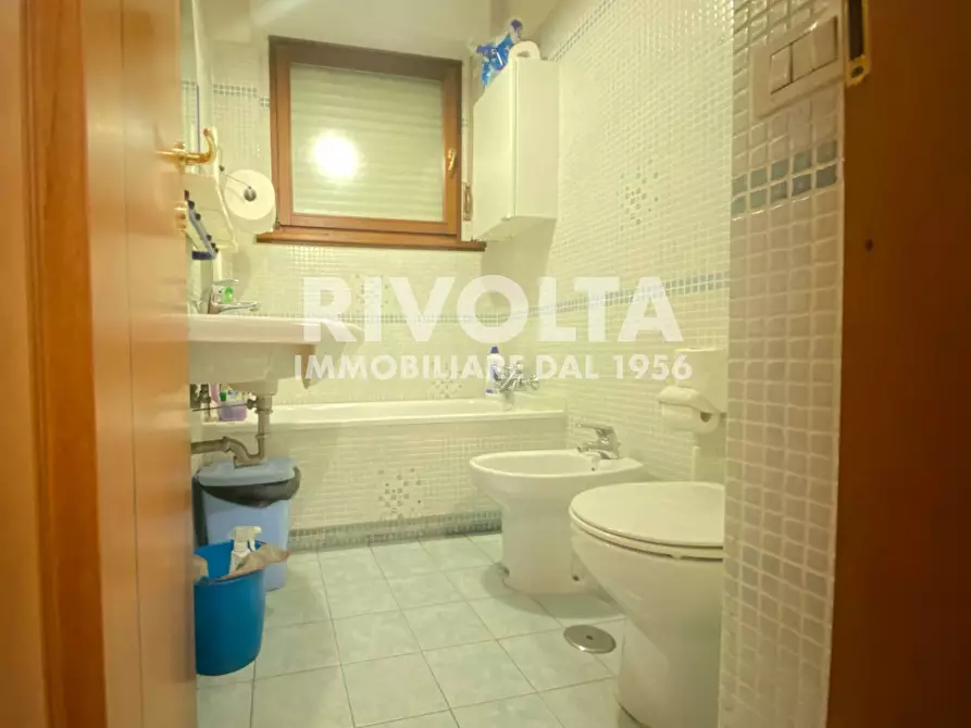 Immagine 5 di Appartamento in vendita  in Via Del Ponte Di Castel Giubileo a Roma