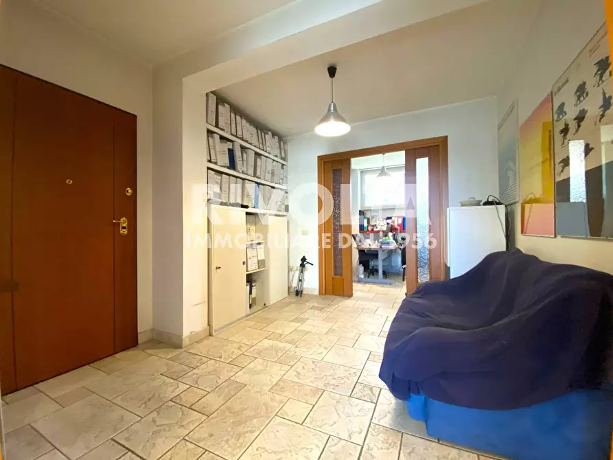 Immagine 7 di Appartamento in vendita  in Via Del Ponte Di Castel Giubileo a Roma