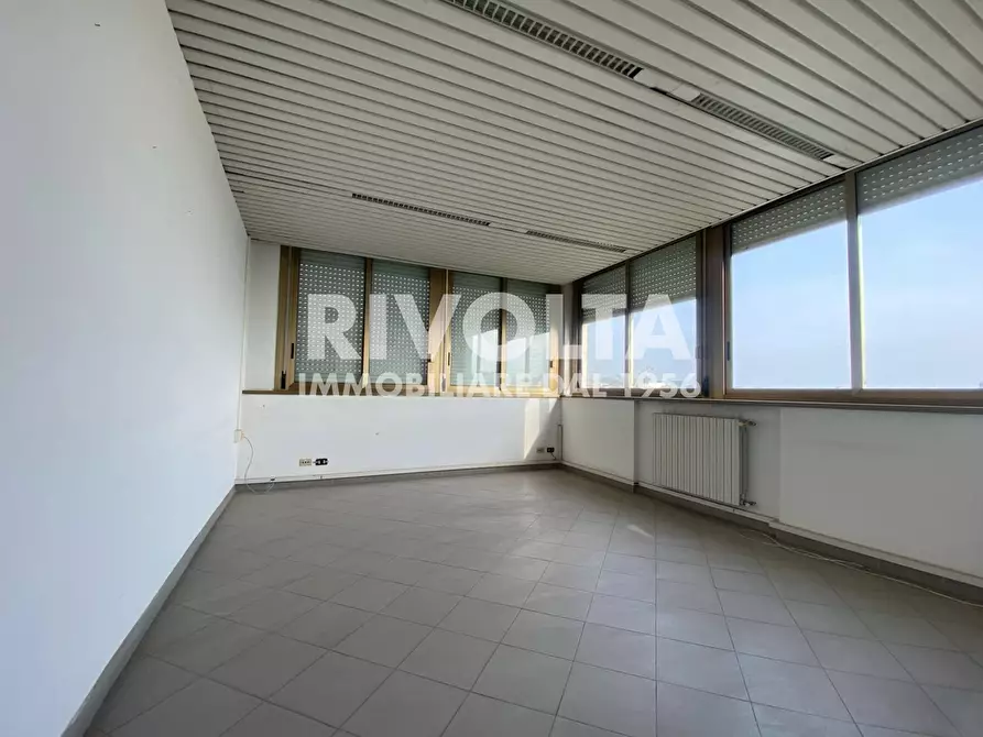 Immagine 33 di Capannone industriale in vendita  in Via dei Piani di Monte Savello a Albano Laziale