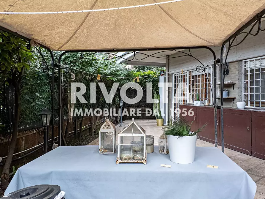 Immagine 4 di Appartamento in vendita  in Largo Temistocle Solera a Roma