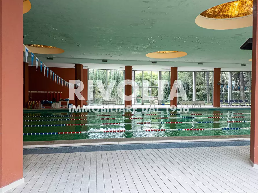 Immagine 19 di Appartamento in vendita  in Largo Temistocle Solera a Roma