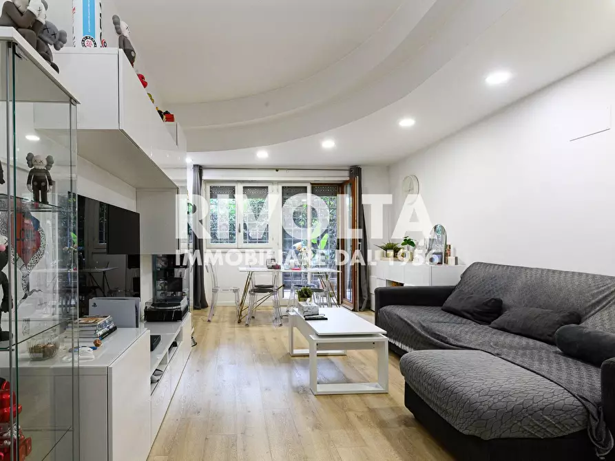 Immagine 22 di Appartamento in vendita  in Largo Temistocle Solera a Roma