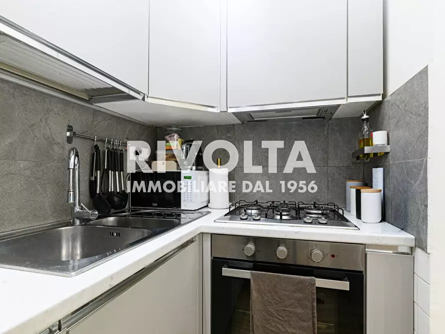 Immagine 29 di Appartamento in vendita  in Largo Temistocle Solera a Roma