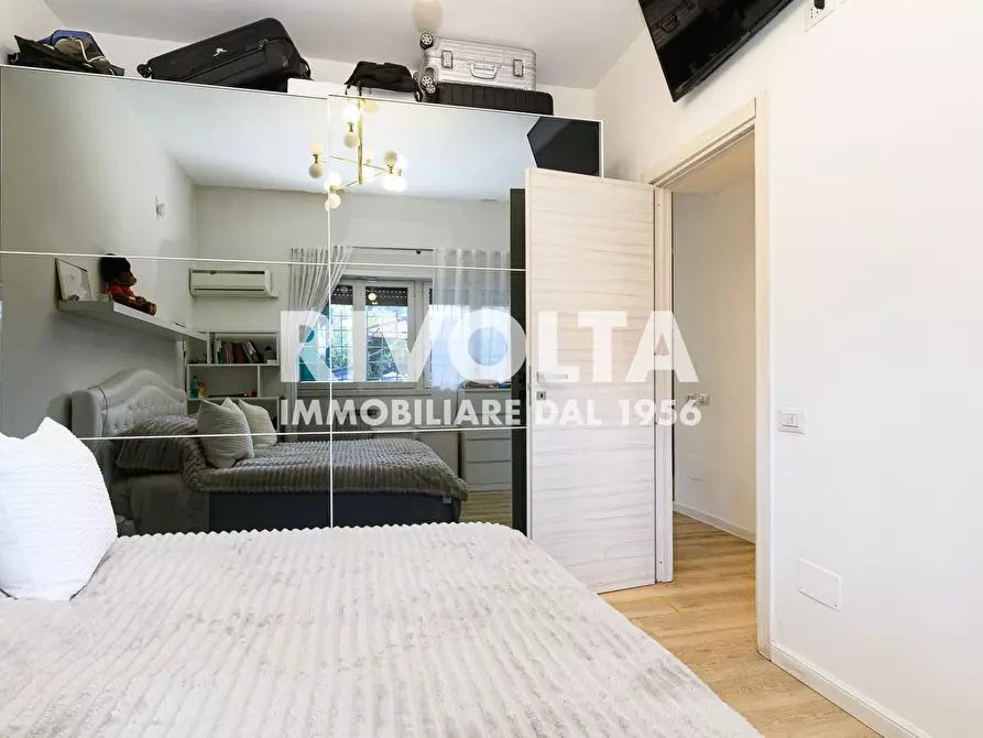 Immagine 43 di Appartamento in vendita  in Largo Temistocle Solera a Roma