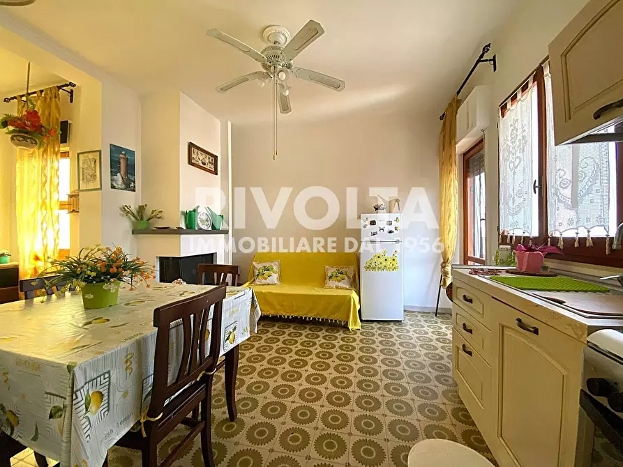 Immagine 9 di Attico in vendita  in Viale Ametista a Anzio