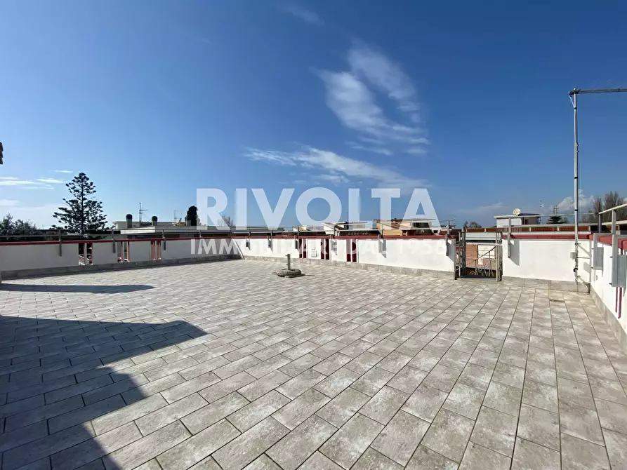 Immagine 2 di Attico in vendita  in Viale Ametista a Anzio