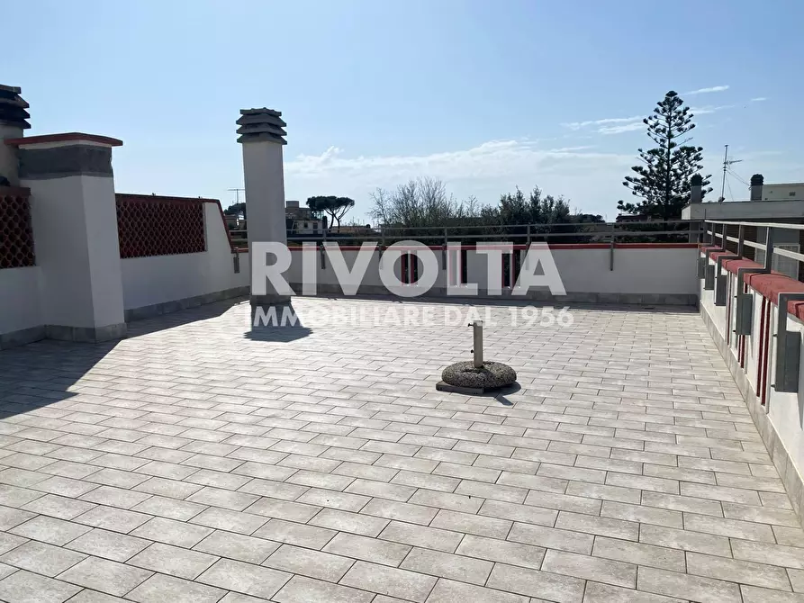 Immagine 22 di Attico in vendita  in Viale Ametista a Anzio