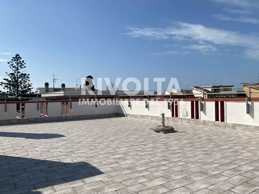 Immagine 1 di Attico in vendita  in Viale Ametista a Anzio