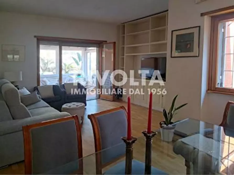 Immagine 6 di Appartamento in vendita  in Via della Mendola a Roma