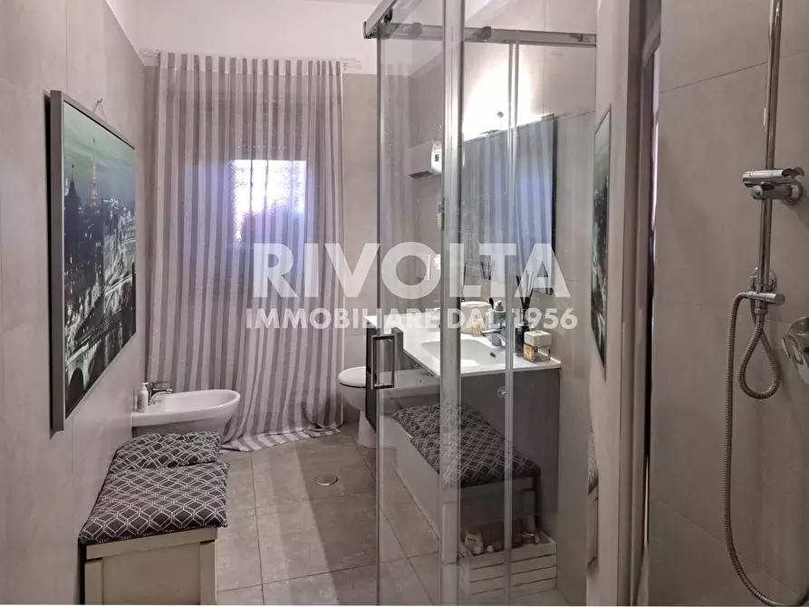 Immagine 10 di Appartamento in vendita  in Via della Mendola a Roma