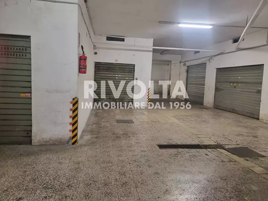 Immagine 4 di Box auto in vendita  in Via Conca D'oro a Roma