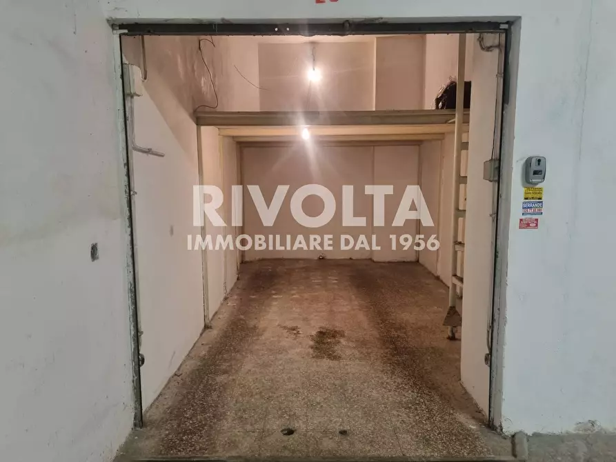 Immagine 14 di Box auto in vendita  in Via Conca D'oro a Roma