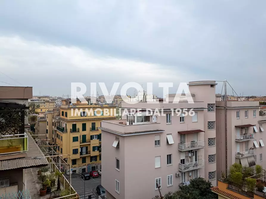 Immagine 36 di Appartamento in vendita  in Via Volterra a Roma