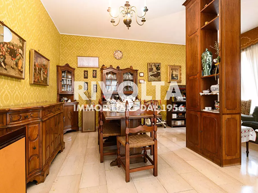 Immagine 7 di Appartamento in vendita  in Via Volterra a Roma