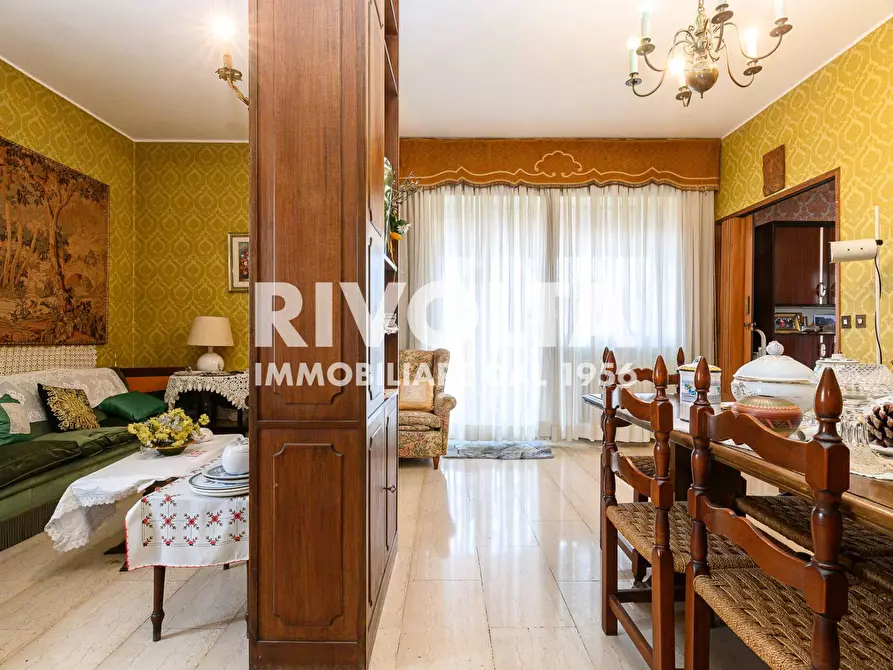 Immagine 6 di Appartamento in vendita  in Via Volterra a Roma