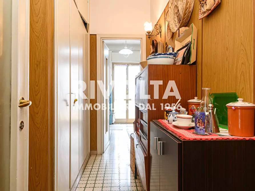 Immagine 24 di Appartamento in vendita  in Via Volterra a Roma