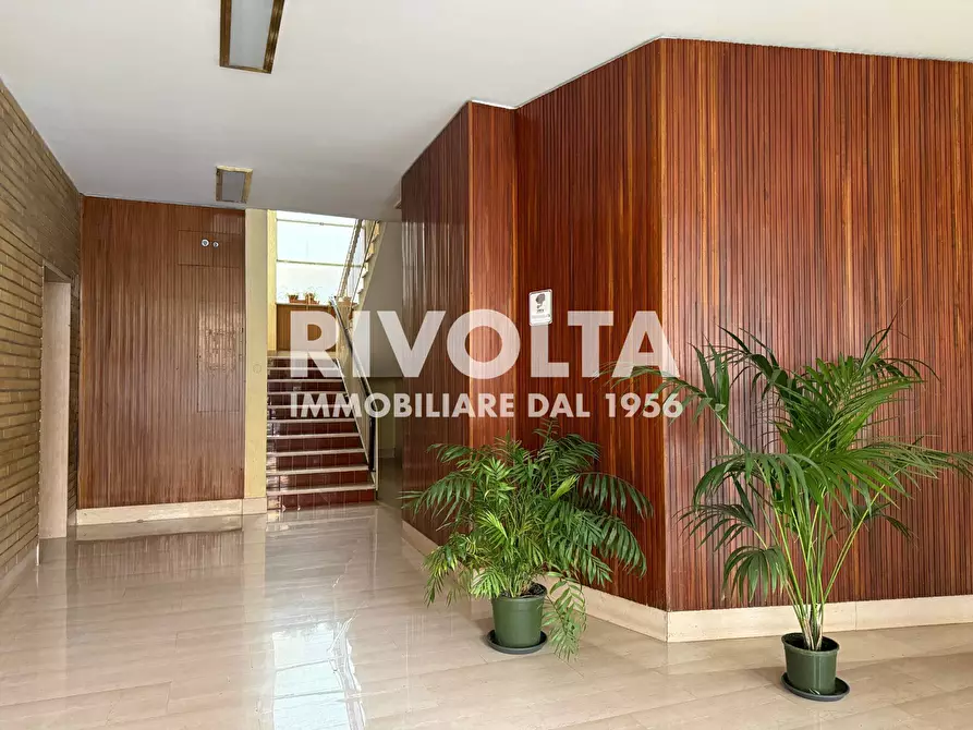 Immagine 33 di Appartamento in vendita  in Via Volterra a Roma