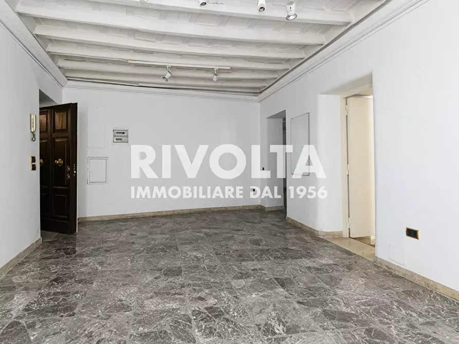 Immagine 5 di Locale commerciale in affitto  in via del babuino a Roma