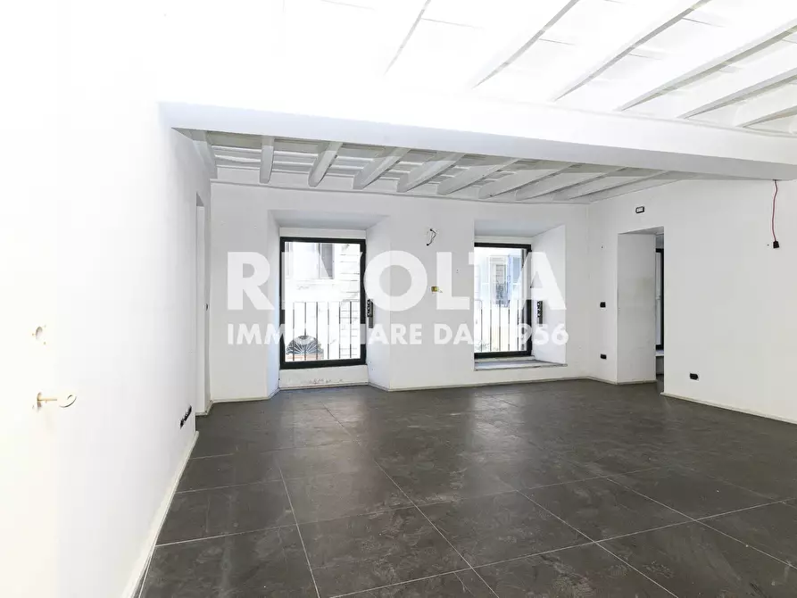 Immagine 3 di Locale commerciale in affitto  in Via Del Babuino a Roma