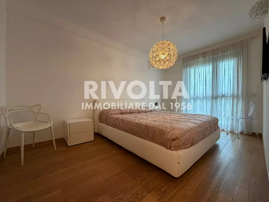 Immagine 16 di Appartamento in affitto  in via fernando colombo a Roma