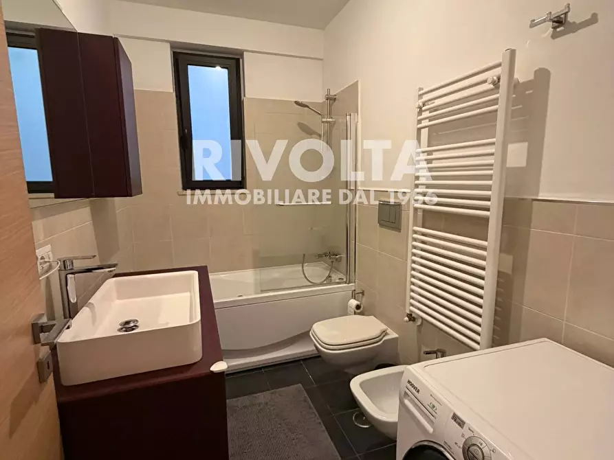 Immagine 22 di Appartamento in affitto  in via fernando colombo a Roma