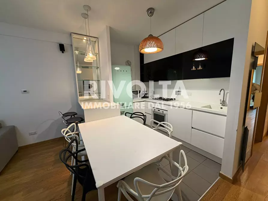 Immagine 29 di Appartamento in affitto  in via fernando colombo a Roma