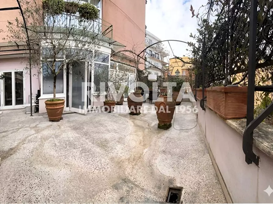 Immagine 6 di Appartamento in affitto  in Via Valdagno a Roma