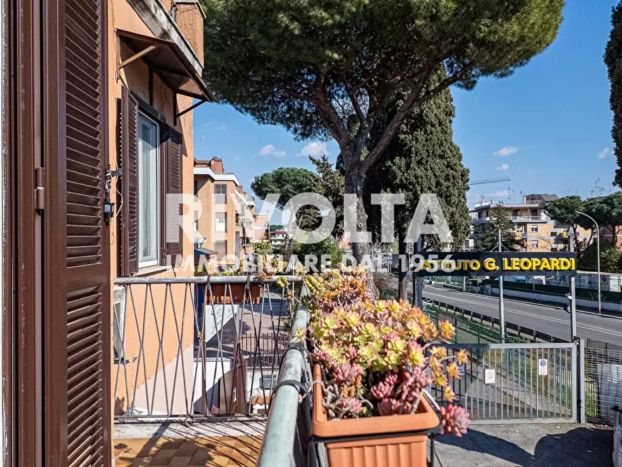 Immagine 2 di Appartamento in vendita  in Via Casilina a Roma