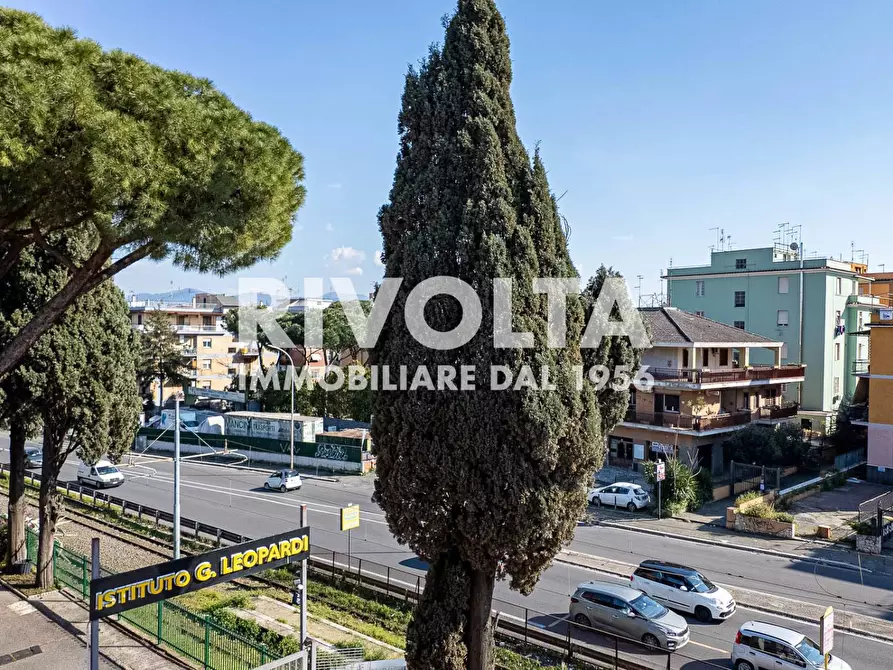 Immagine 6 di Appartamento in vendita  in Via Casilina a Roma