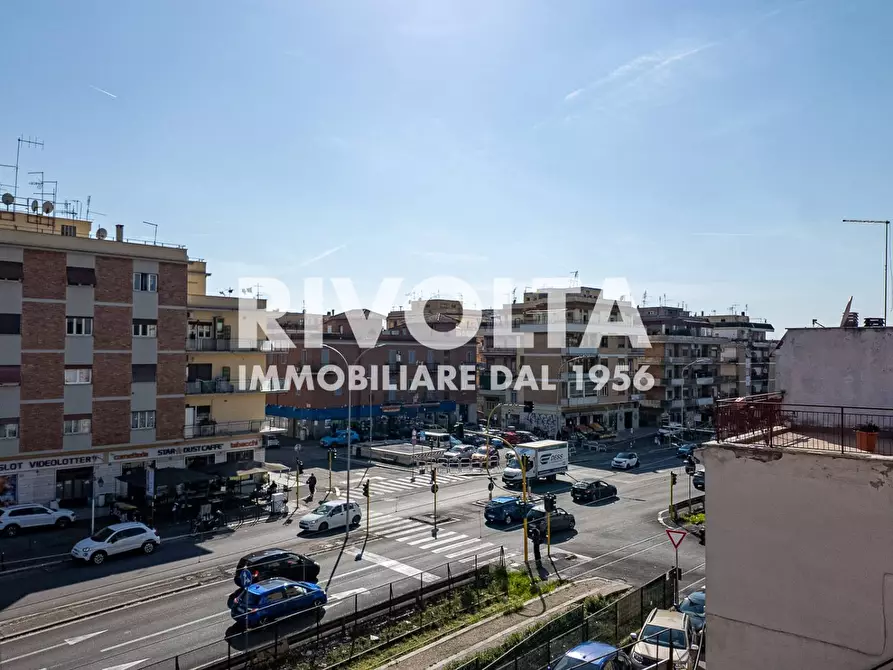 Immagine 7 di Appartamento in vendita  in Via Casilina a Roma
