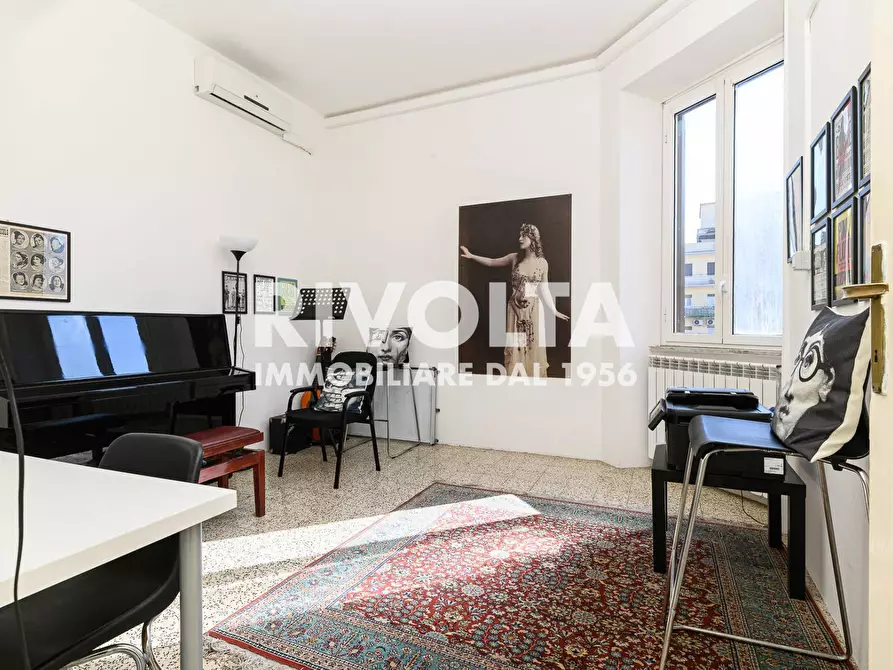 Immagine 16 di Appartamento in vendita  in Via Casilina a Roma