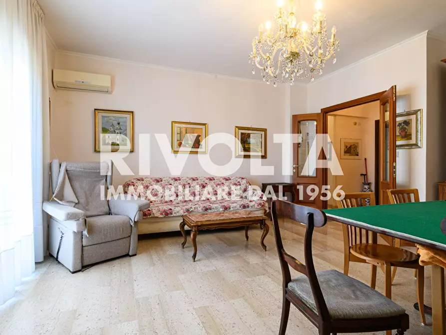 Immagine 8 di Appartamento in vendita  in Via Del Fornetto a Roma