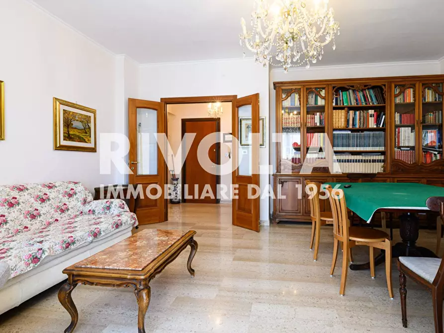 Immagine 9 di Appartamento in vendita  in Via Del Fornetto a Roma