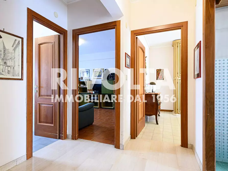 Immagine 11 di Appartamento in vendita  in Via Del Fornetto a Roma