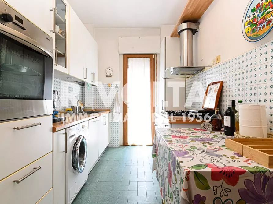 Immagine 13 di Appartamento in vendita  in Via Del Fornetto a Roma