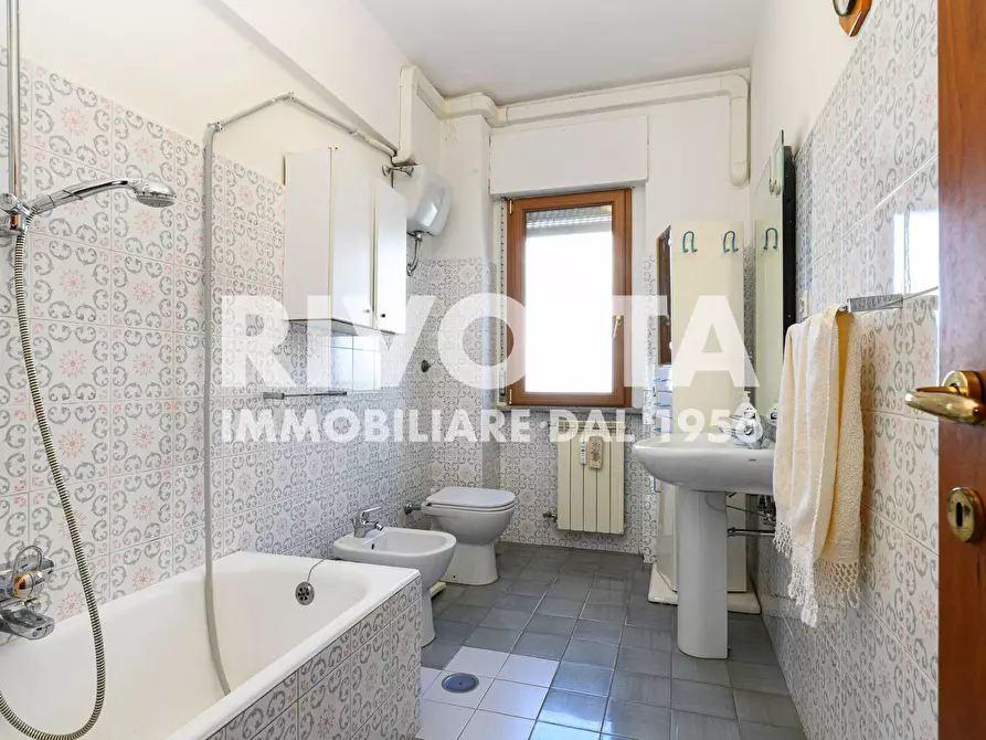 Immagine 24 di Appartamento in vendita  in Via Del Fornetto a Roma