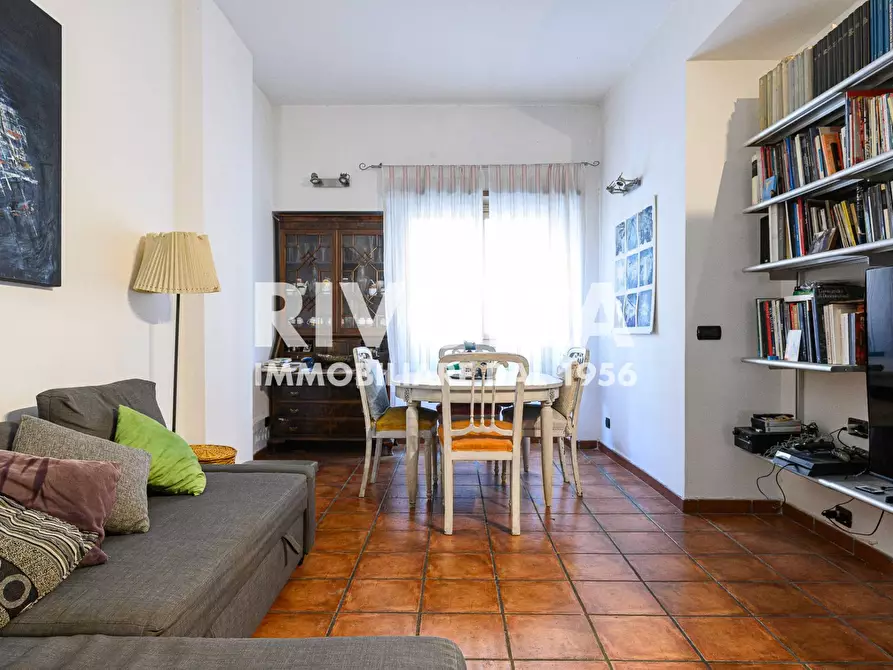 Immagine 13 di Appartamento in vendita  in Via Cupra a Roma