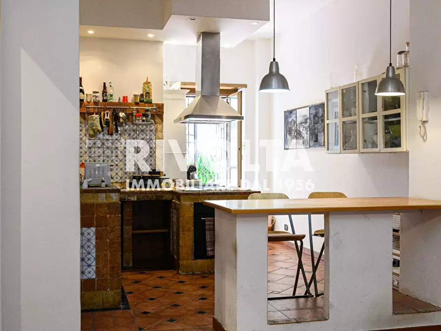 Immagine 16 di Appartamento in vendita  in Via Cupra a Roma