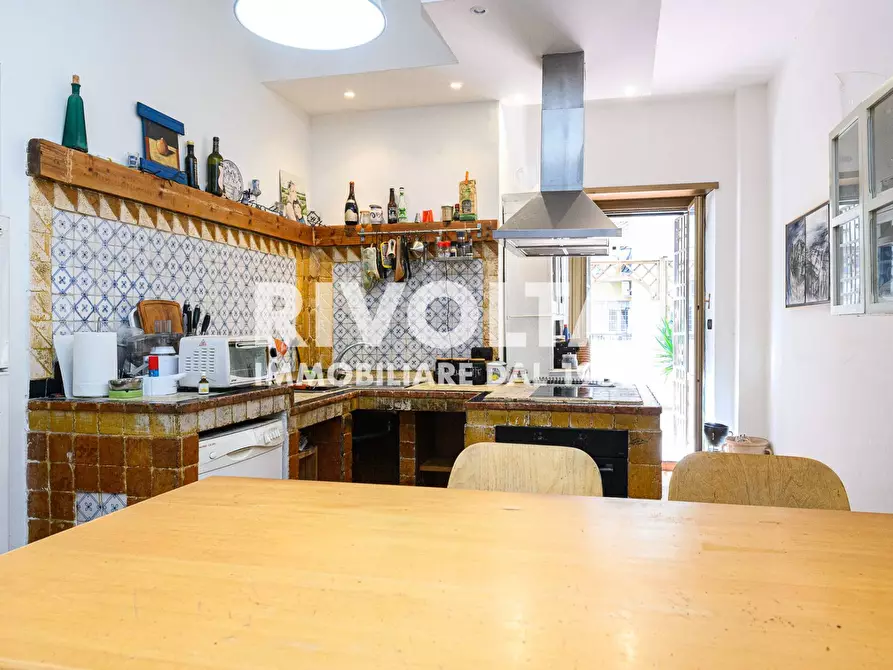 Immagine 17 di Appartamento in vendita  in Via Cupra a Roma