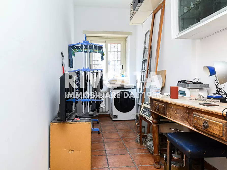 Immagine 30 di Appartamento in vendita  in Via Cupra a Roma