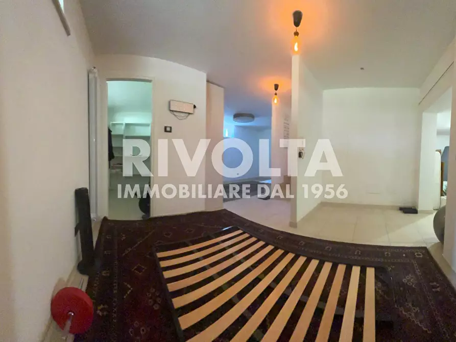 Immagine 21 di Villa in vendita  in Via Varazze a Fiumicino