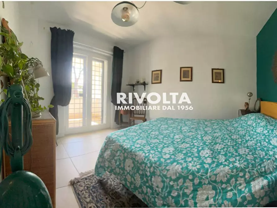 Immagine 19 di Villa in vendita  in Via Varazze a Fiumicino