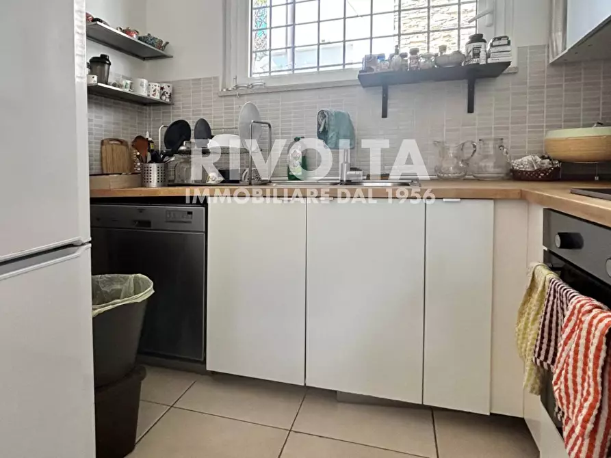 Immagine 9 di Villa in vendita  in Via Varazze a Fiumicino